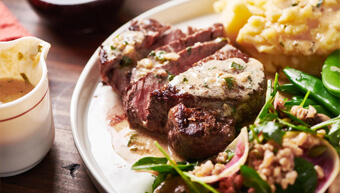 Who said dinner has to be boring? Add a kick to your evening routine with this fiery Plantation Rum Skillet Steak Recipe.